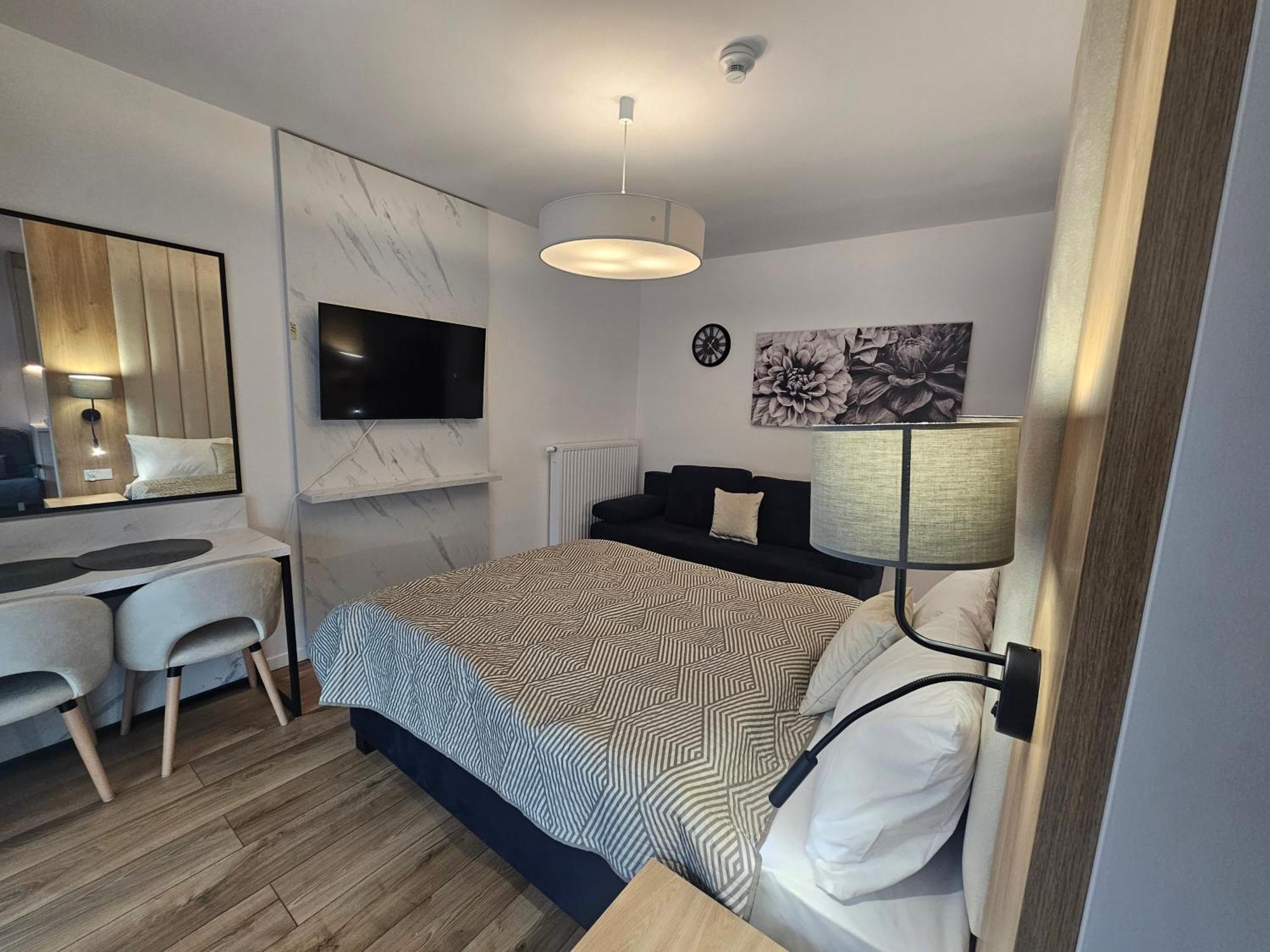 City Sense New Apartments - Main Station And City Center Breslau Exterior foto